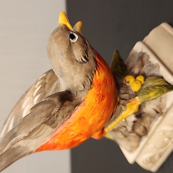 Rare Vintage Porcelain Figurine Robin Hand Painted Made In Japan - Picture 6 of 11